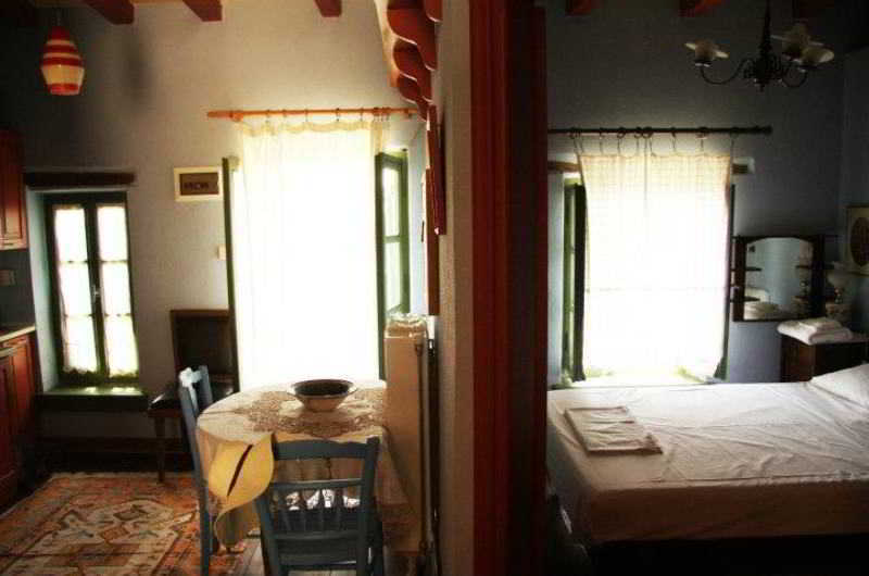 Appartement Efipoi à Pinakátai Extérieur photo